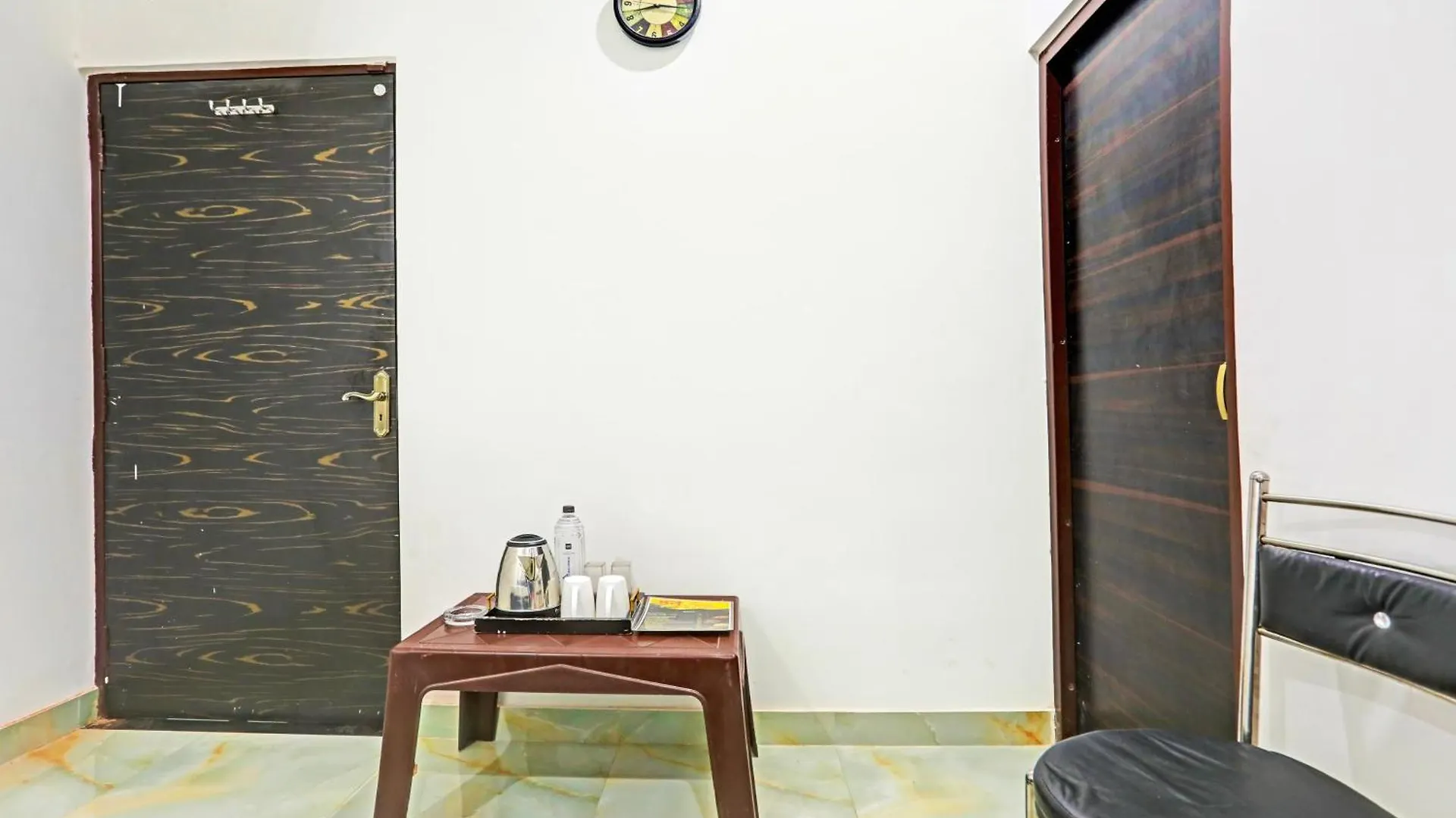 Hotel O The Maruti Paying Guest House Varanasi 0*,  India